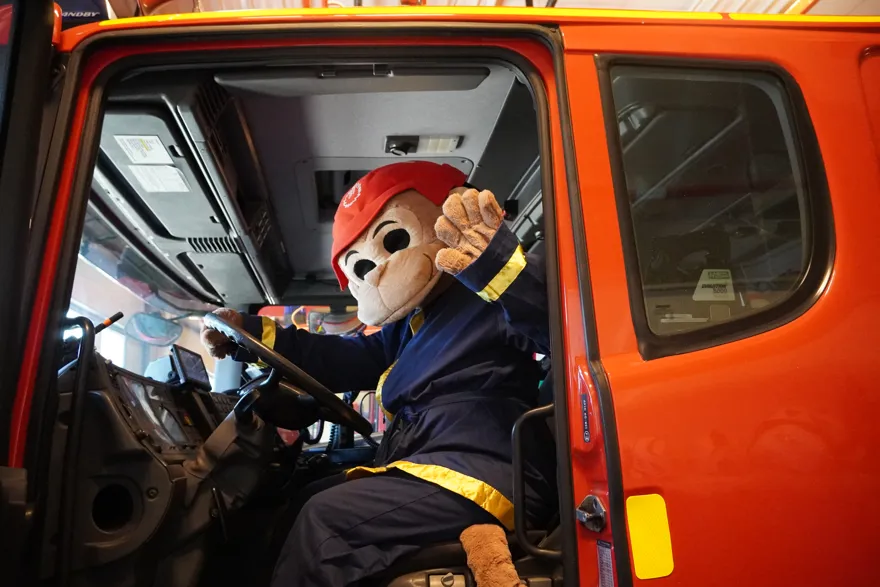 Flammy i brandbil